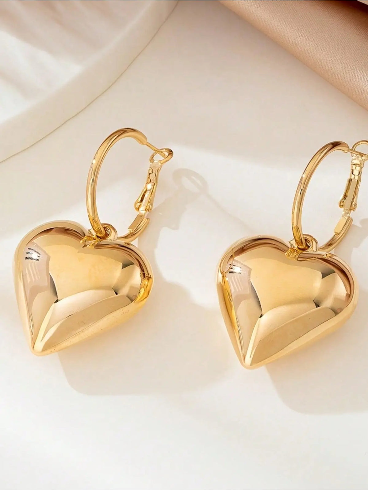 Vintage Heart-Shaped Gold/silver Color Geometric Earrings, Boho Drop Earrings for Women, Perfect for Daily Wear and Special Occasions