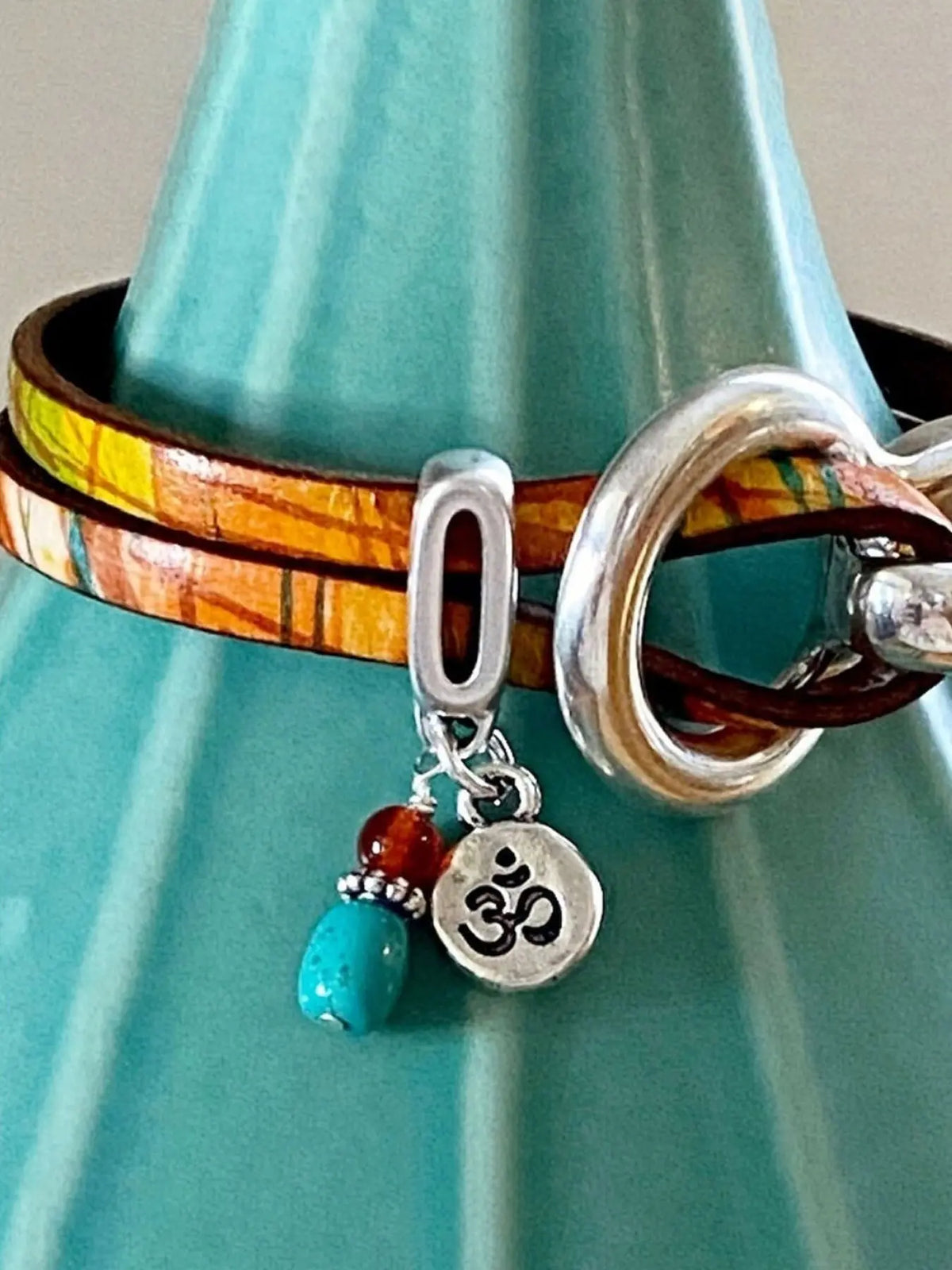 Vintage Boho Style PU Leather Bangle Bracelet, Dual Layer Metal Design, Unisex Party Vacation Accessory, All Seasons Wear, Floral Accents, Bohemian Bracelets