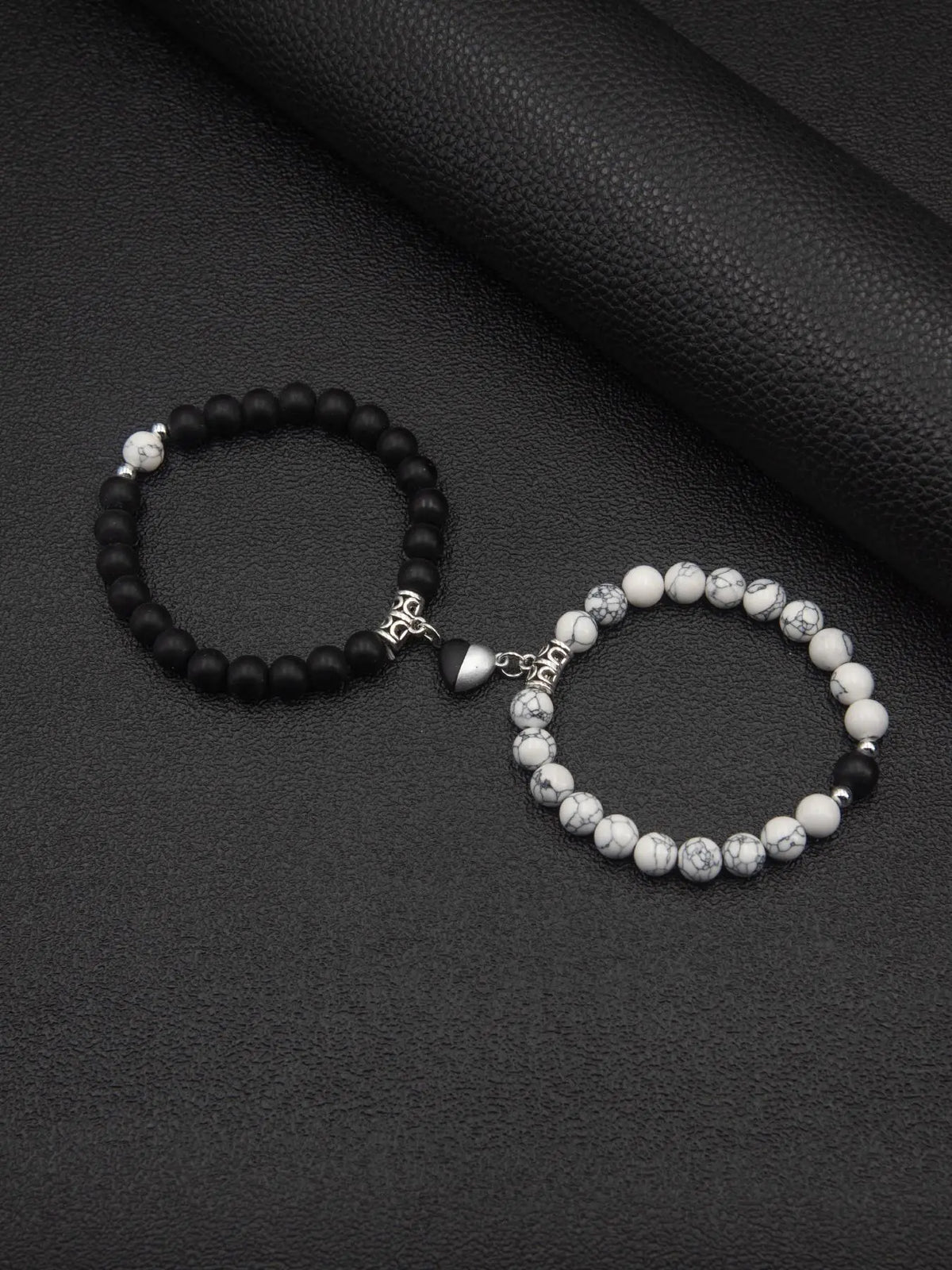 Magnetic Heart Charm Beaded Bracelet, Fashionable Couple Bracelet for Women & Men, Matching Heart Bracelets, Trendy All-match & Exquisite Jewelry for Birthday Gift, Heart Shaped Bracelet, Bracelet With Pendant, Beaded Bracelet Set