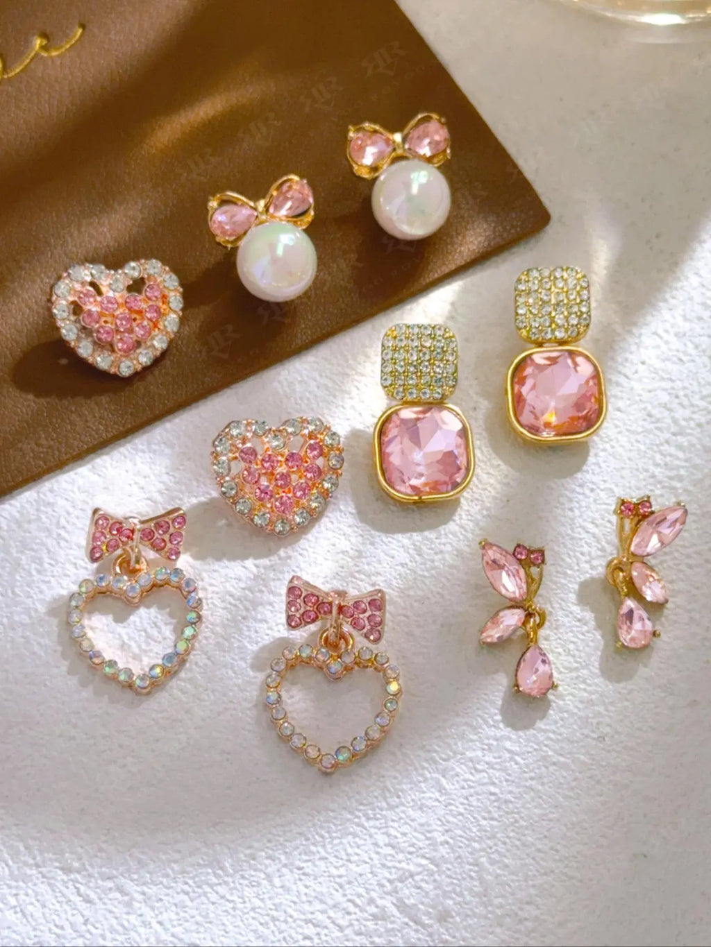 Mother's Day Gift Women's Elegant Rhinestone and Faux Pearl Heart-Shaped Stud Earrings Set with Heart and Bow Design, Dainty Stylish Jewelry for Party and Daily Wear