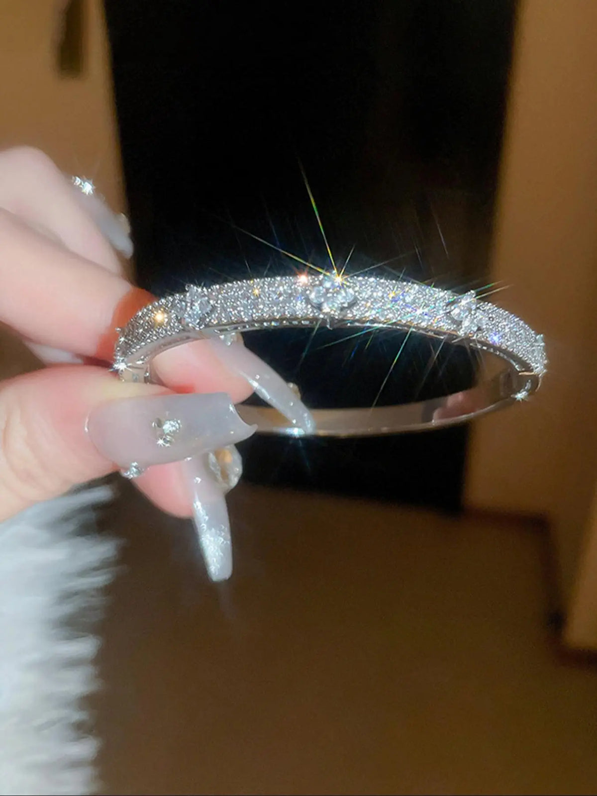 Elegant Rhinestone Zircon Bracelet for Women, Fashionable Jewelry, Casual Floral Design, Perfect for Daily Wear and Parties, Ideal Gift Choice