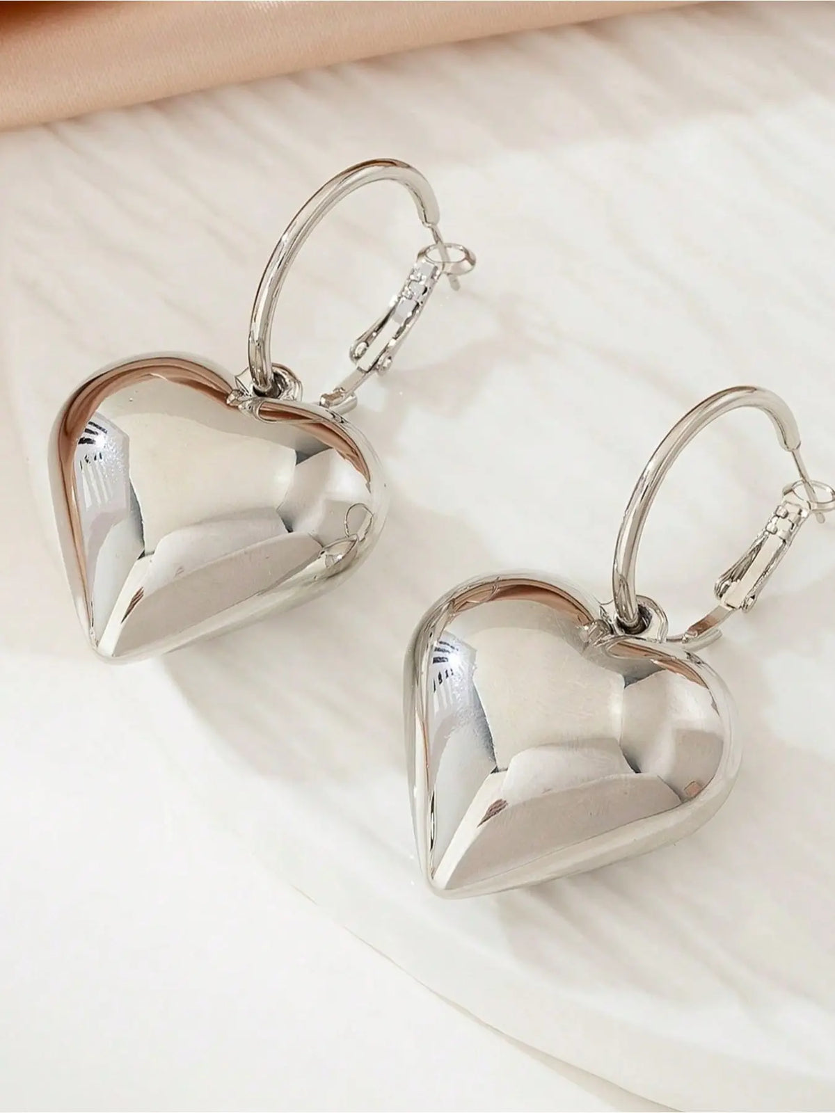 Vintage Heart-Shaped Gold/silver Color Geometric Earrings, Boho Drop Earrings for Women, Perfect for Daily Wear and Special Occasions