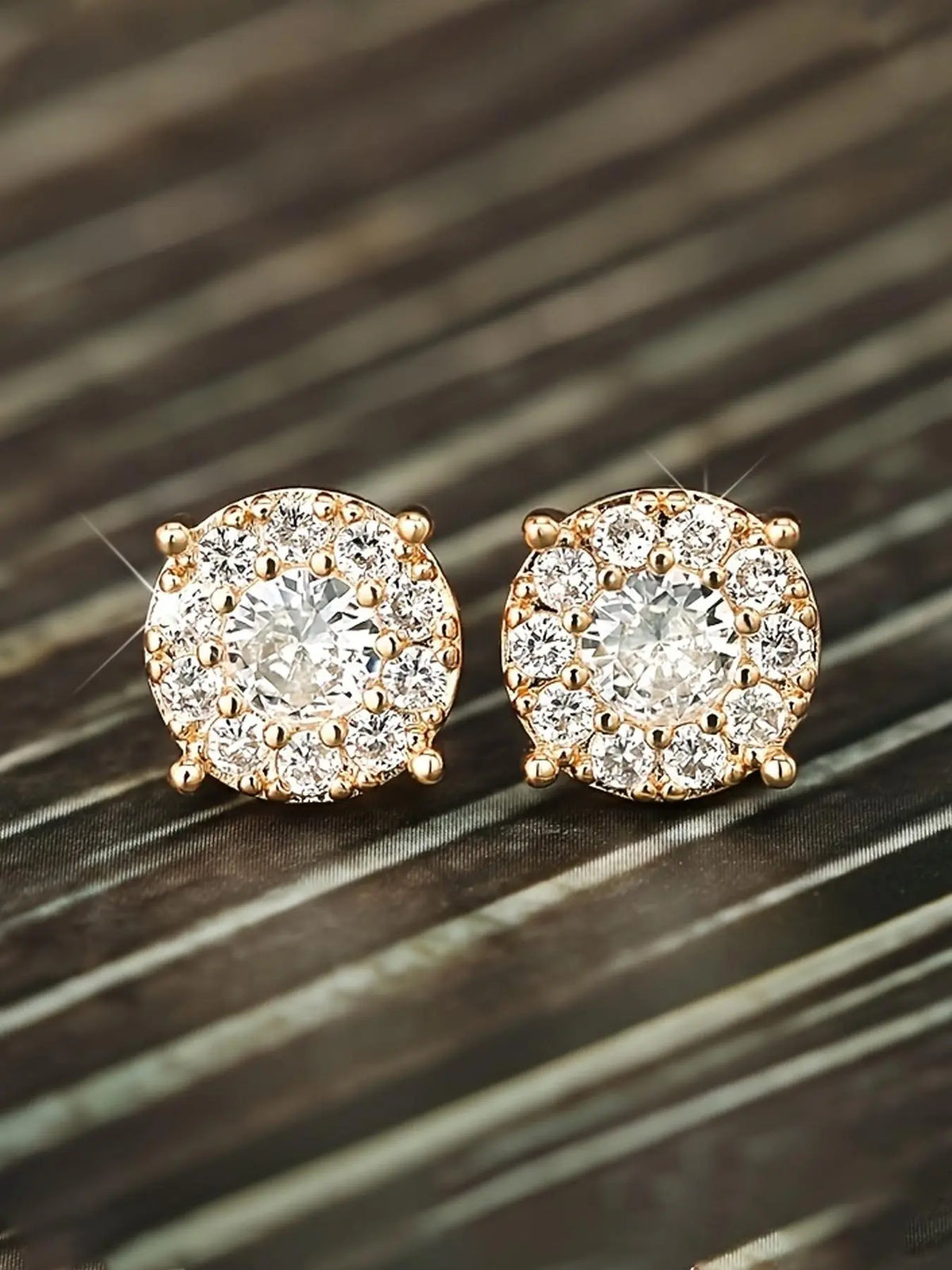 Minimalist Temperament Square Shaped rhinestones Decor Stud Earrings, Shining Earrings, Copper Earrings, Fashionable Jewelry for Women & Men, Trendy All-match & Exquisite Jewelry for Birthday Gift, High Quality Earrings, Square Rhinestone Studs