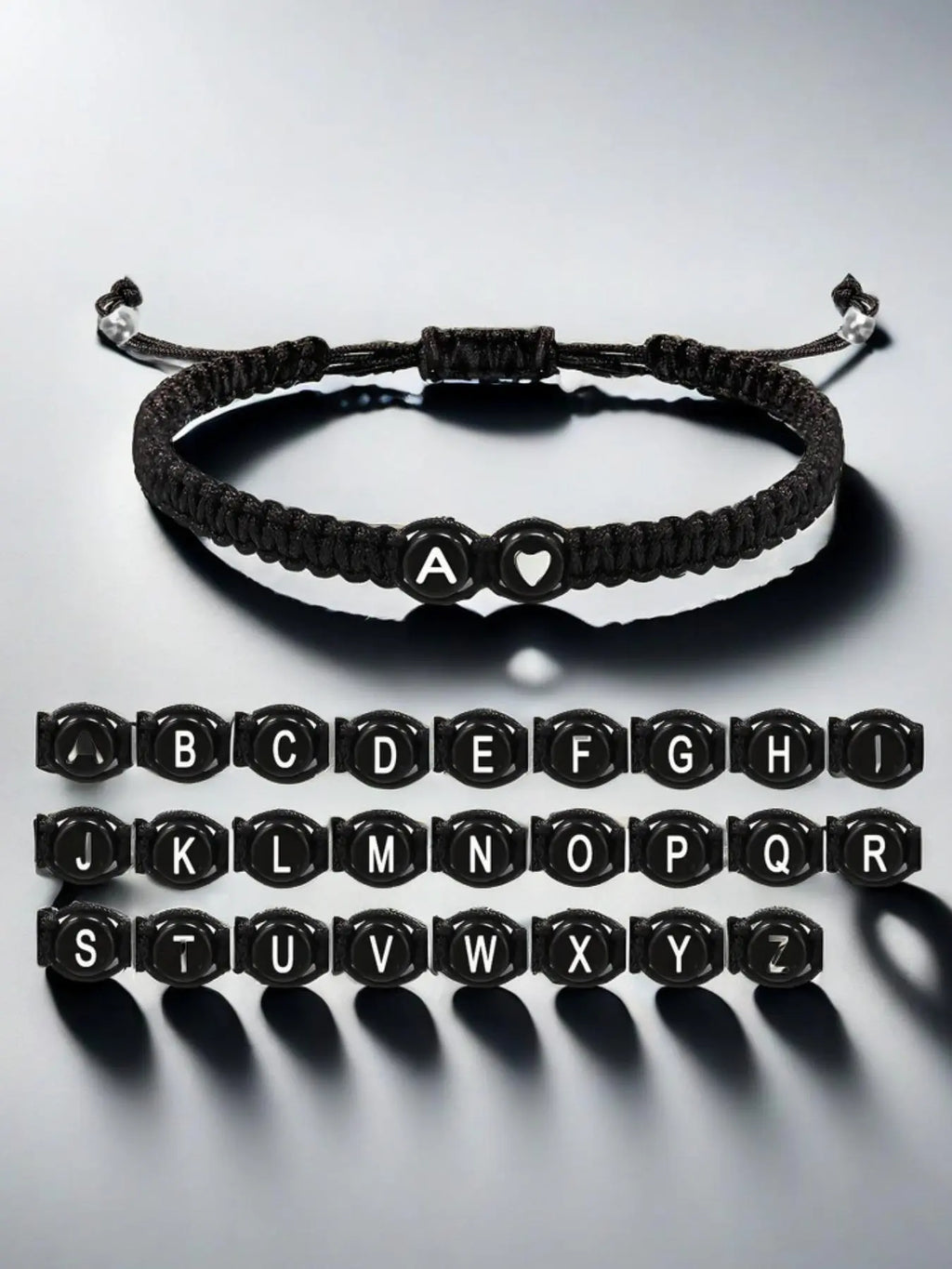 Black and White Heart-Shaped Alphabet Beaded Bracelet, 26-Letter Braided Bracelet, Heart Bracelets for Daily Wear, Fashion Jewelry, Fashionable Bracelet Style, Gift for Birthday and Special Occasions