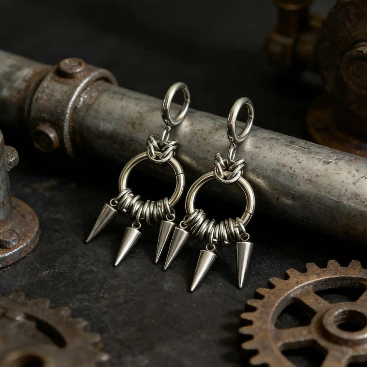 Oufer 2Pcs Linked Chain Grunge Punk Spike Dangle Hoop Earrings - Stainless Steel Chunky Jewelry, Whimsical Accessories, Classic Versatile Casual Wear Pieces, Grunge Punk Edge for Bold Outfits