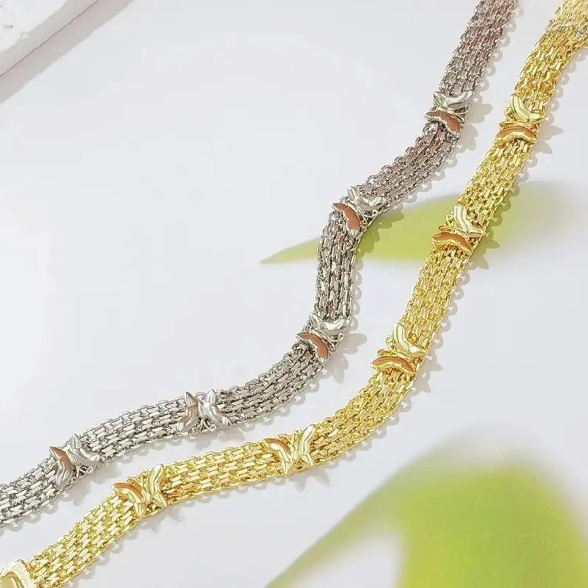 【SummerWins】Chic Butterfly Bracelet for Women Trendy Dainty Chain Wrist Ornament Elegant Statement Jewelry Lovely Friendship Birthday Gift for Best Friends,sohochic