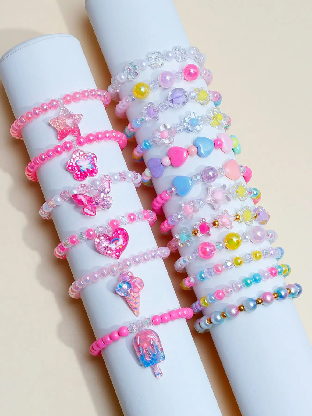 18pcs Acrylic Beaded Bangle Bracelet Set, Resin Star Butterfly Heart Pendants, Party Gift Jewelry for Girls, Cute Jewelry, All Seasons Wear, Random Colors, Bracelets Stacking, Beaded Bracelet Sets