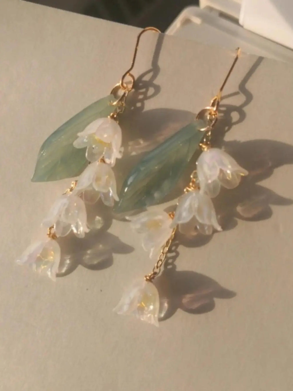 Tulip Leaf Women's Romantic Style Earrings, Pearl Glossy Flower Shape Long Fringe Fashion Earrings, Elegant Jewelry, Fashion Jewelry Party, Fashionable Earrings