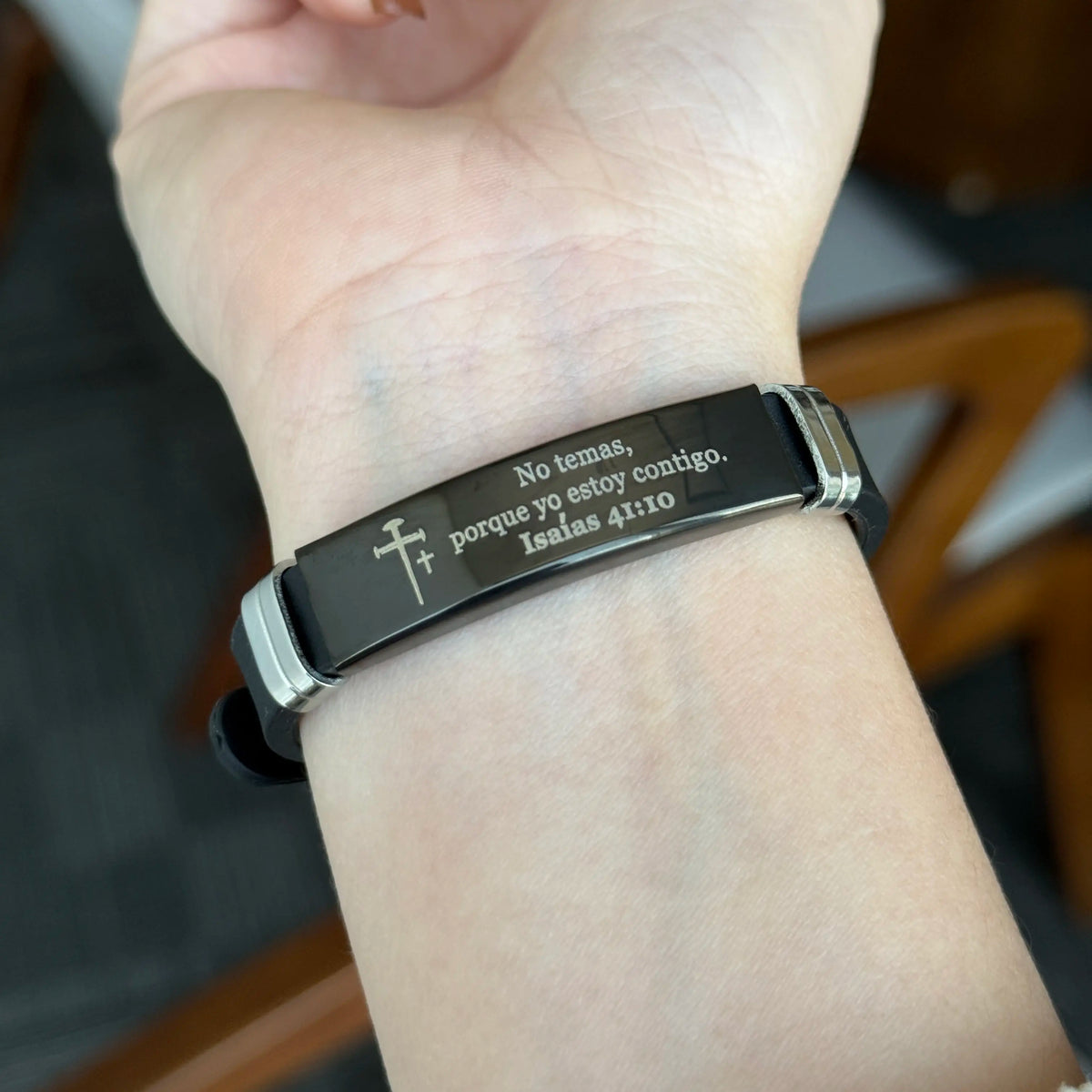 Inspirational Quote Bible Verse Cross Bracelet Faith Christian Silicone ID Wristband Religious Gifts for Men Women Adjustable Stainless Steel Rubber Wristband Perfect for Friends Boyfriend Father Couples