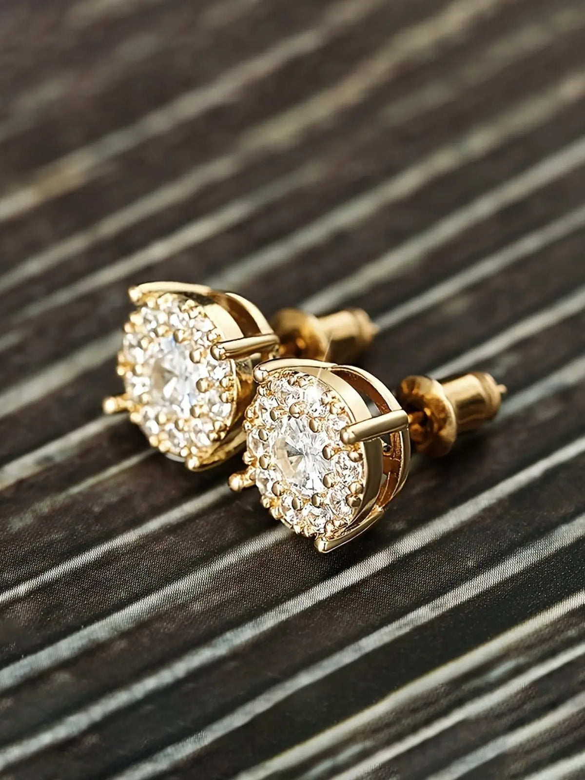 Minimalist Temperament Square Shaped rhinestones Decor Stud Earrings, Shining Earrings, Copper Earrings, Fashionable Jewelry for Women & Men, Trendy All-match & Exquisite Jewelry for Birthday Gift, High Quality Earrings, Square Rhinestone Studs