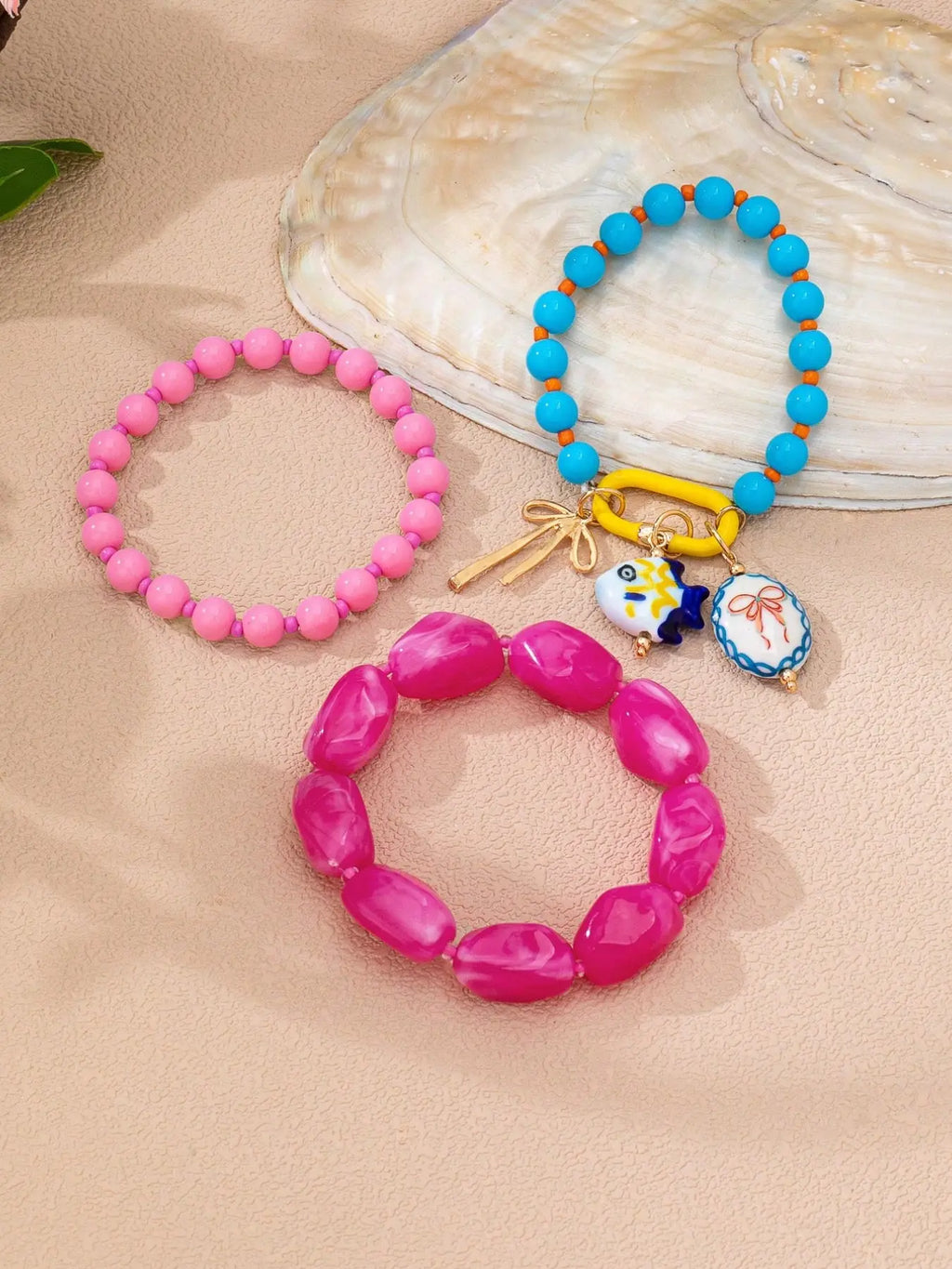 6Pcs Y2K Summer Ocean Fish Charm Beaded Stackable Fashionable Bracelet, Multicolor Resin Beads Bracelets Stacking, Stacked Design Bracelets, Dopamine Funky Bracelets for Women, Matching Bracelets Beaded Bracelet Set