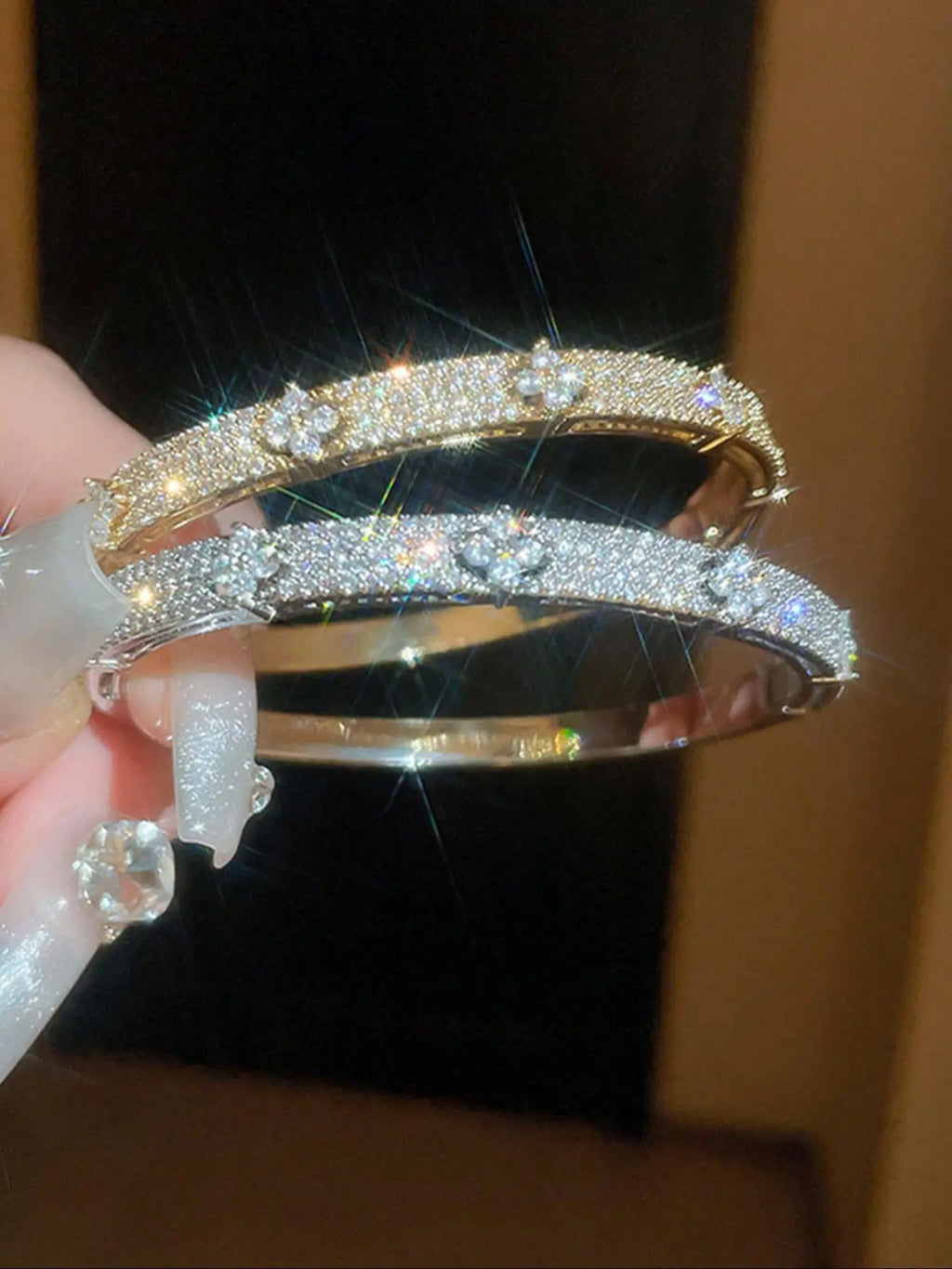 Elegant Rhinestone Zircon Bracelet for Women, Fashionable Jewelry, Casual Floral Design, Perfect for Daily Wear and Parties, Ideal Gift Choice