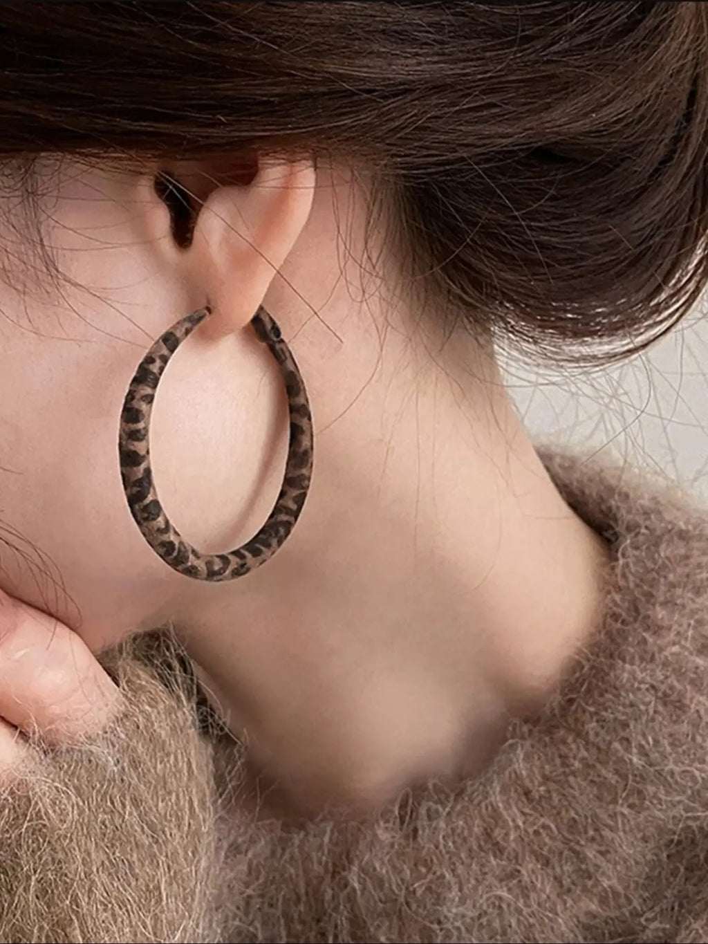 Women's Velvet Leopard Print Hoop Earrings, Elegant Geometric Design, Perfect for Daily Wear, Dates, Parties & Holidays, Hoop Shape Earrings