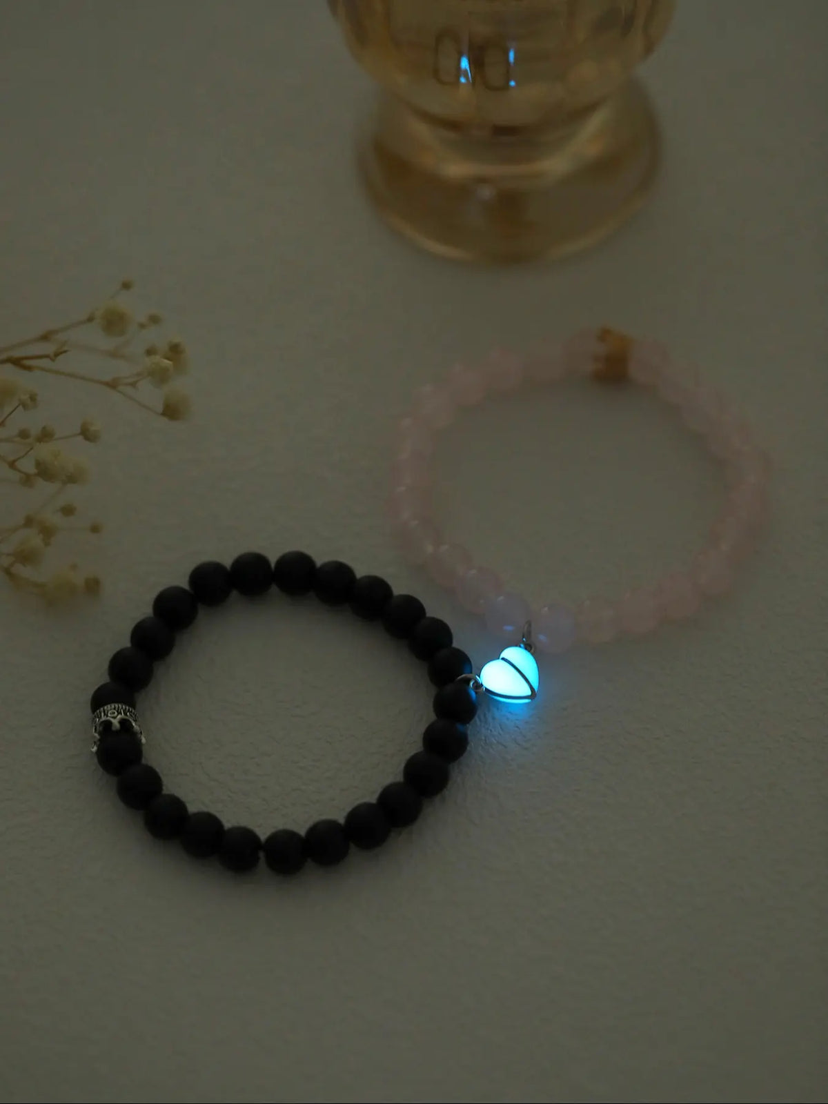 2 Piece Glow-In-The-Dark Heart Magnetic Elastic Beaded Bracelets, Simple Versatile Couple Matching Bangles, Bracelet Sets for Couples, Valentine's Day Romantic Gift, Valentines Day Jewelry, Glass Bead Bracelet
