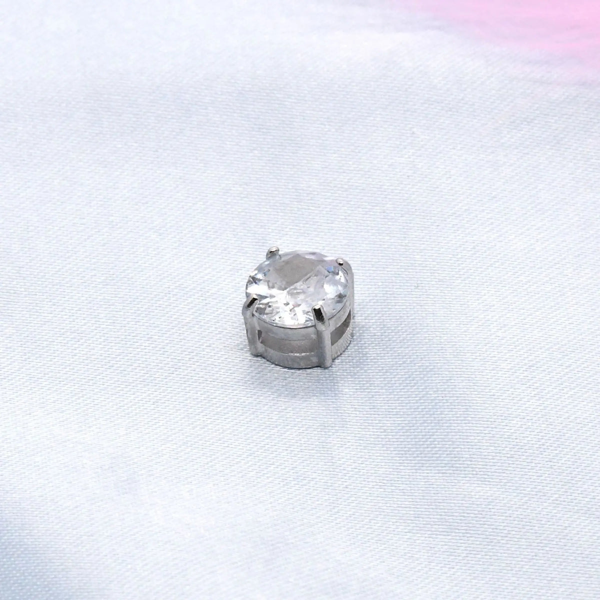 6mm Diameter Sparkling Zircon Look Magnet Studs Earrings - Stainless Steel No Ear Hole Fake Studs, Fashionable Decorative Wear Costume Jewelry Accessories (Note: Choking Hazard Magnets)