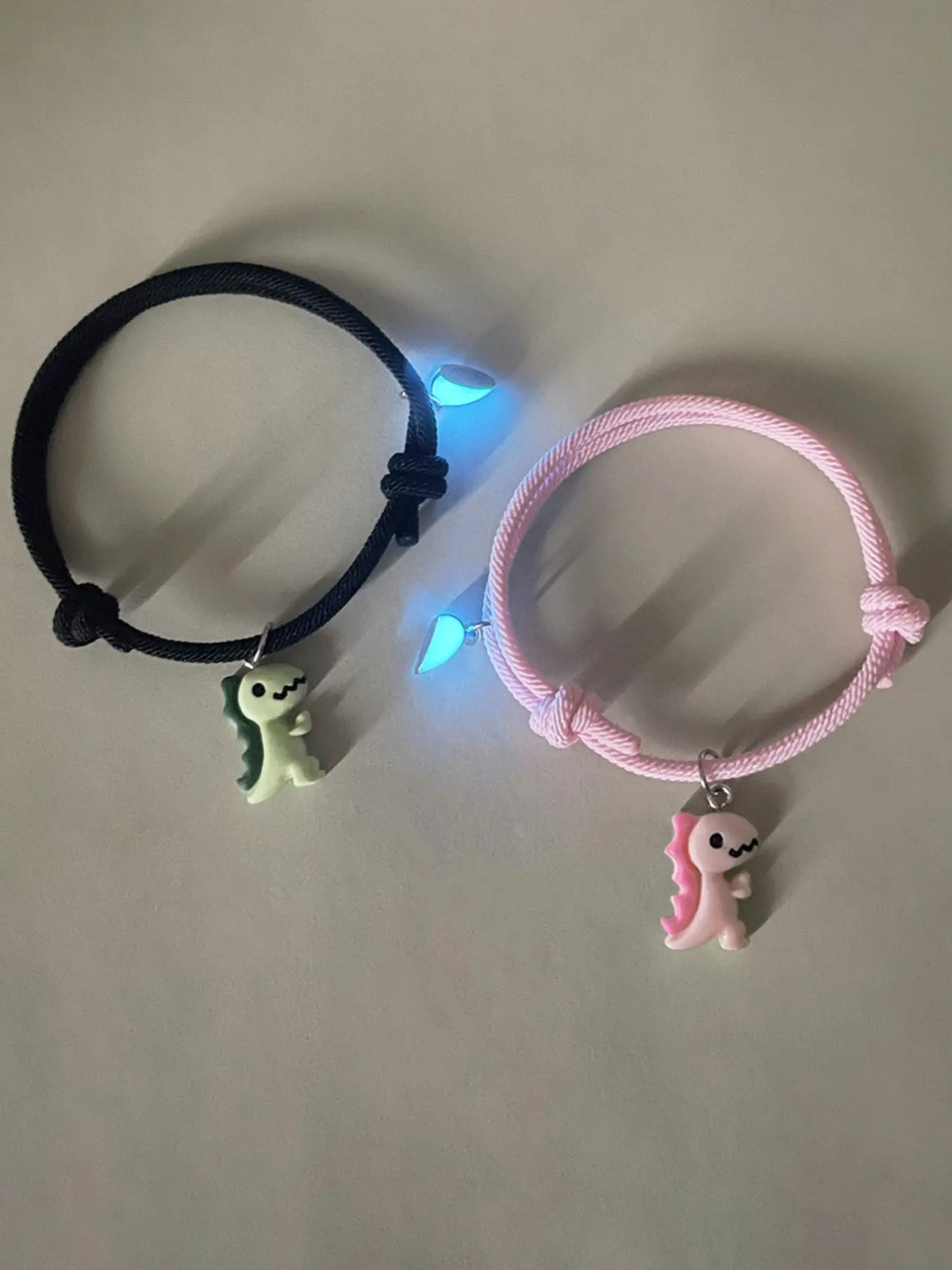 2 Pcs Glow-In-Dark Heart Dinosaur Pendant Couple Matching Bracelet, Cute Handmade Braided Wristband, Valentine's Day Gift, Anniversary Present, Jewelry, Bracelet for Couples