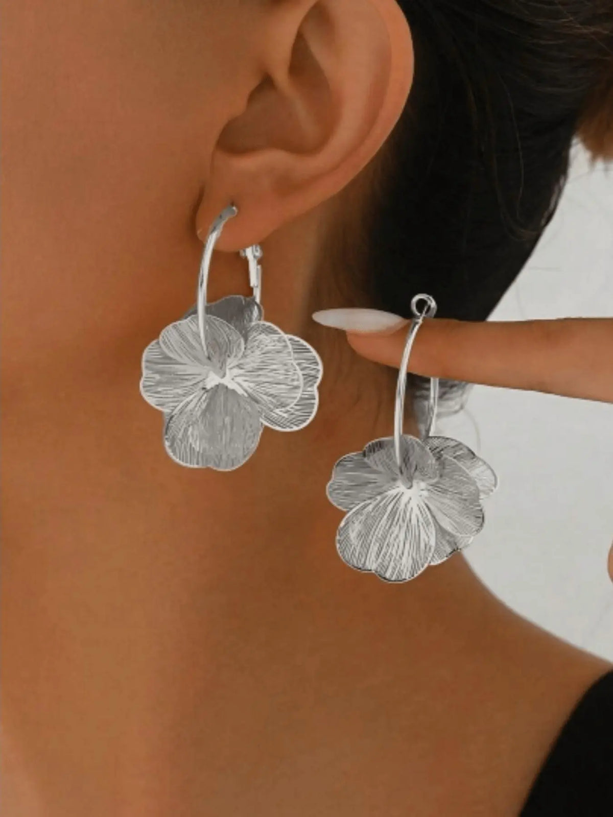 Hollow Out Flower Design Dangle Earrings, Lightweight Earrings, Fashionable Jewelry for Women, Trendy Versatile & Exquisite Jewelry, Ideal Birthday Gift, Dainty Fashion Jewelry, Fashionable Jewelry Accessories