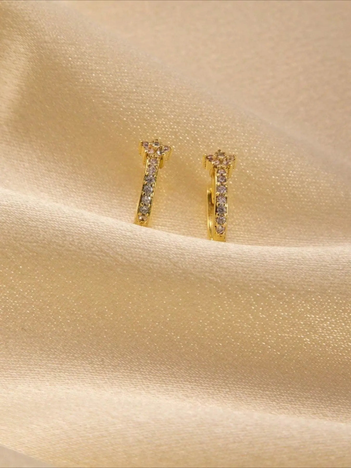 Elegant Exquisite Gorgeous Cute Five-pointed Star Flower Cubic Zirconia Zircon Inlaid Trendy Earrings for Woman Daily Vacation Music Festival Anniversary Gift Couple's Gift，Gift for Her With Zirconia