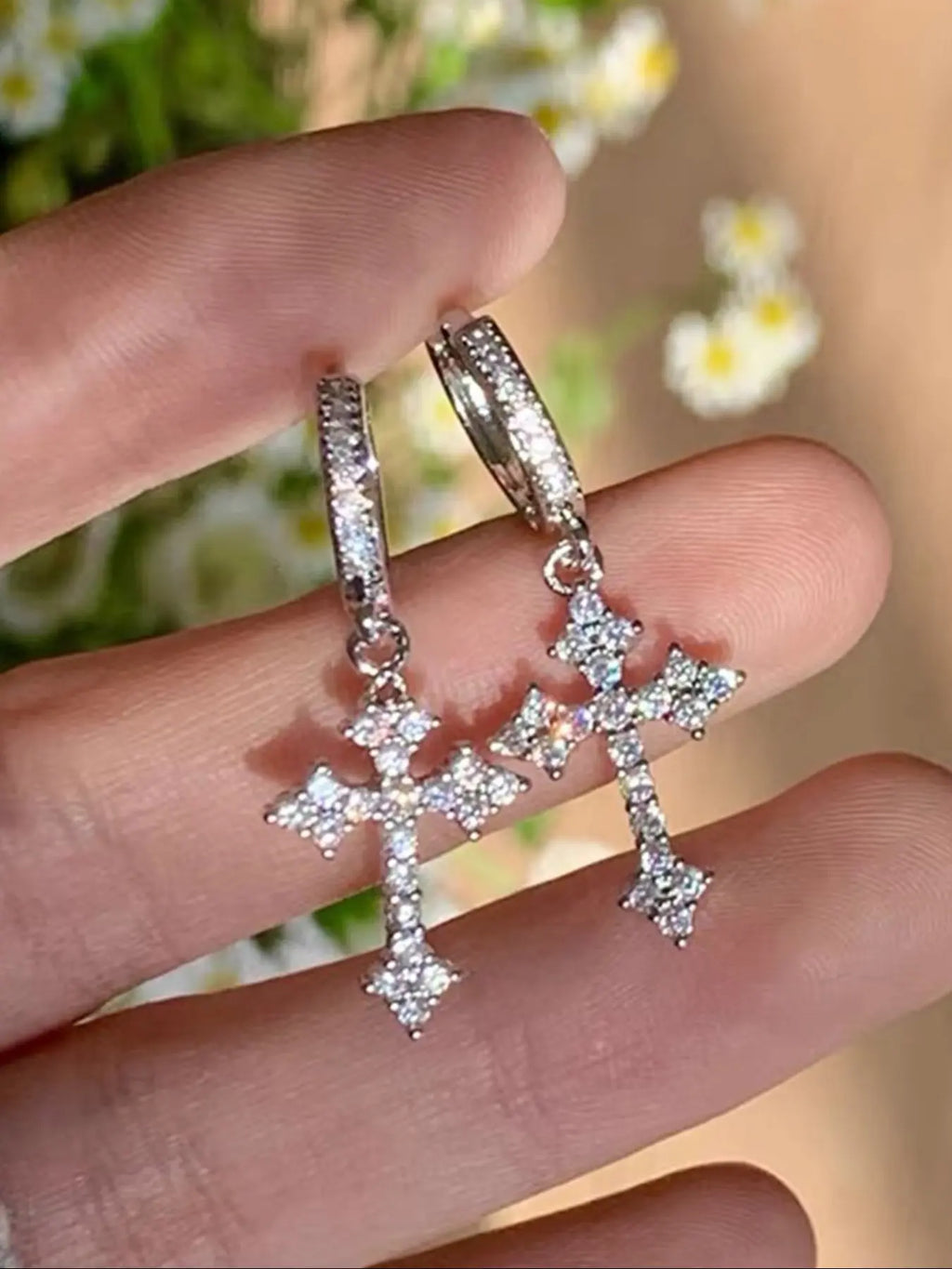 Elegant Punk Style Cross Design Earrings for Women, Studded Cross Earrings, Unique Fashionable Jewelry for Daily Wear, Perfect Gift Idea for Her, Trendy Jewelry, Rhinestone Earrings, Fashionable Accessories