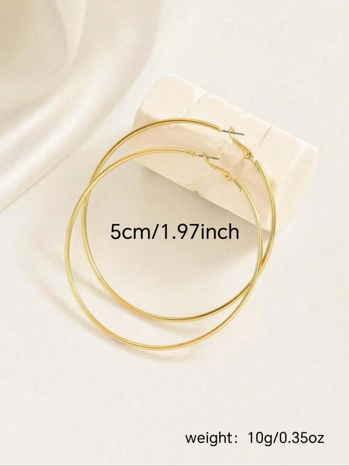 1Pair Gold Hoop Earrings for Women - Minimalist Big Hoop Infinity Earrings, Hoop Shape Earrings, Lightweight Hoops Earrings, Everyday Elegant Jewelry, Fashionable Jewelry Accessories, Suitable For Daily Wear By Women, Fashion Earrings