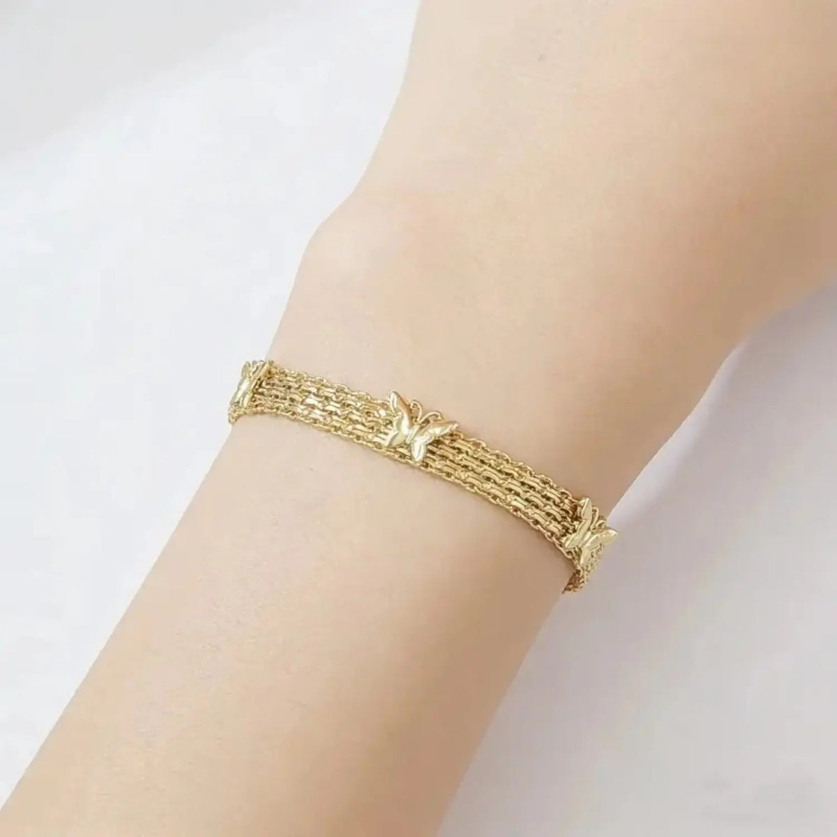 【SummerWins】Chic Butterfly Bracelet for Women Trendy Dainty Chain Wrist Ornament Elegant Statement Jewelry Lovely Friendship Birthday Gift for Best Friends,sohochic