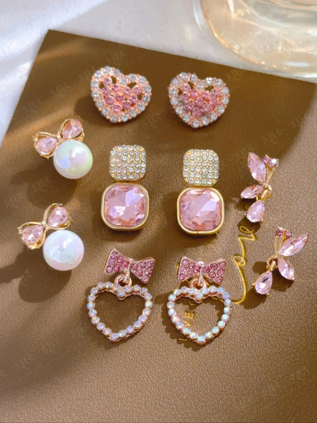 Mother's Day Gift Women's Elegant Rhinestone and Faux Pearl Heart-Shaped Stud Earrings Set with Heart and Bow Design, Dainty Stylish Jewelry for Party and Daily Wear