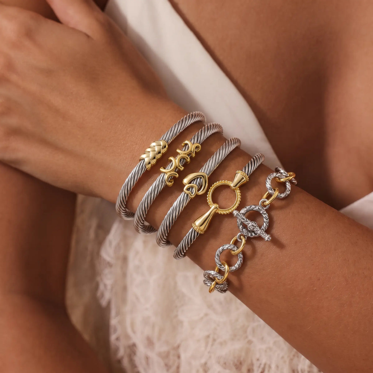 Aprilery 5PCS Stackable Twisted Cable Bracelet Set – Adjustable Two-Tone Cuff & Chain Link Design Jewelry Perfect Mother's Day Gift