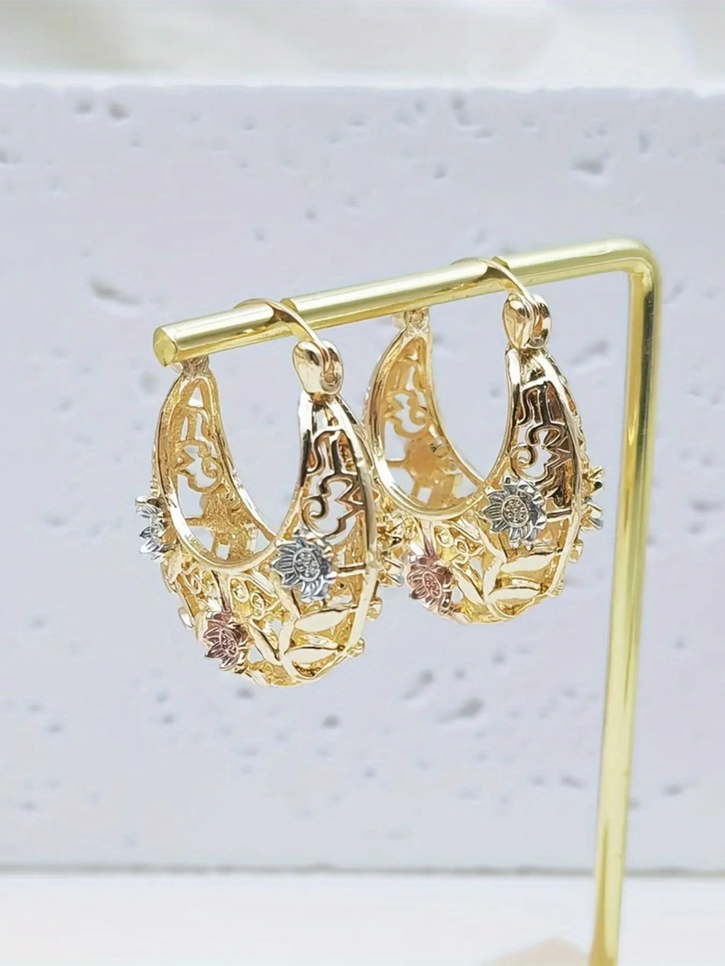 Vintage Hollow-Out Design Earrings for Women, Trendy Versatile & Exquisite Jewelry for Birthday Gift, Flower Earrings, Hoop-Shape Earrings, Ear Hoops
