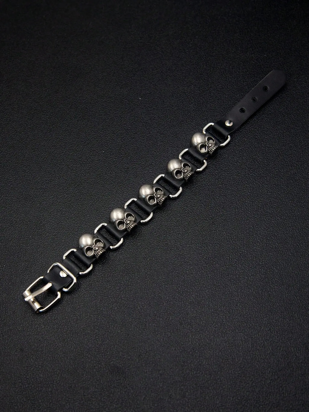 Punk Style Leather Bracelet, Adjustable Length, Rivet Design, Skull Element, Star Pattern, Daily Wear, Holiday Gift for Boyfriend Girlfriend, Fashion Bracelets, Punk Style Jewelry, Fashionable Bracelet