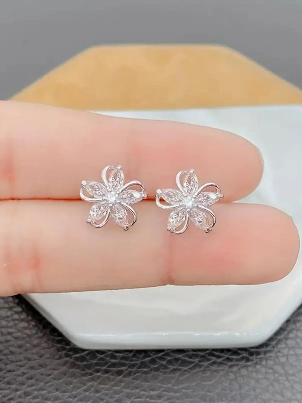 Cute Flower Design Rhinestone Studs Earrings, Artificial Zircon Decor Stud Earrings, Trendy All-match & Exquisite Ear Piercing Jewelry